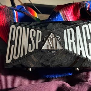 Used conspiracy palette